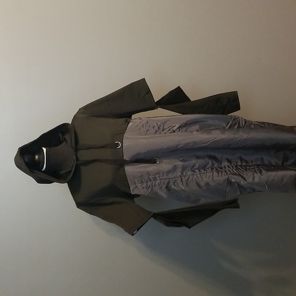 Hooded Dress - Picture 3 of 6